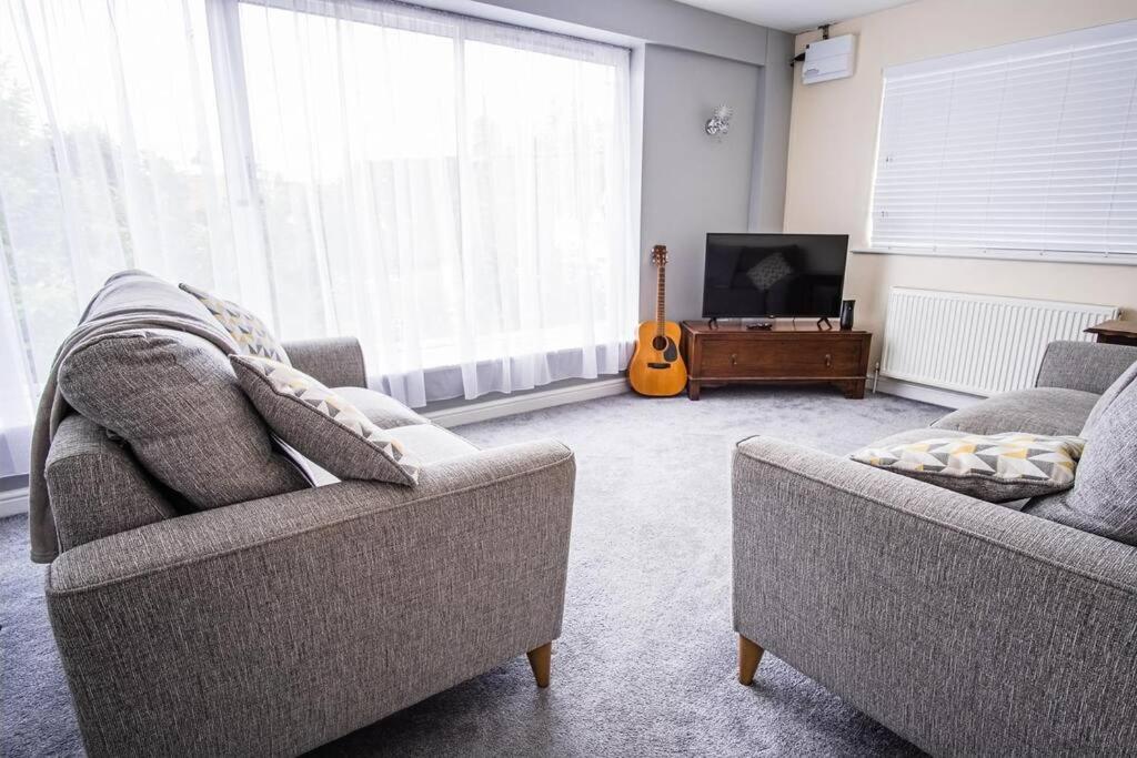 Apartment Tallets With Balcony & Parking Tewkesbury